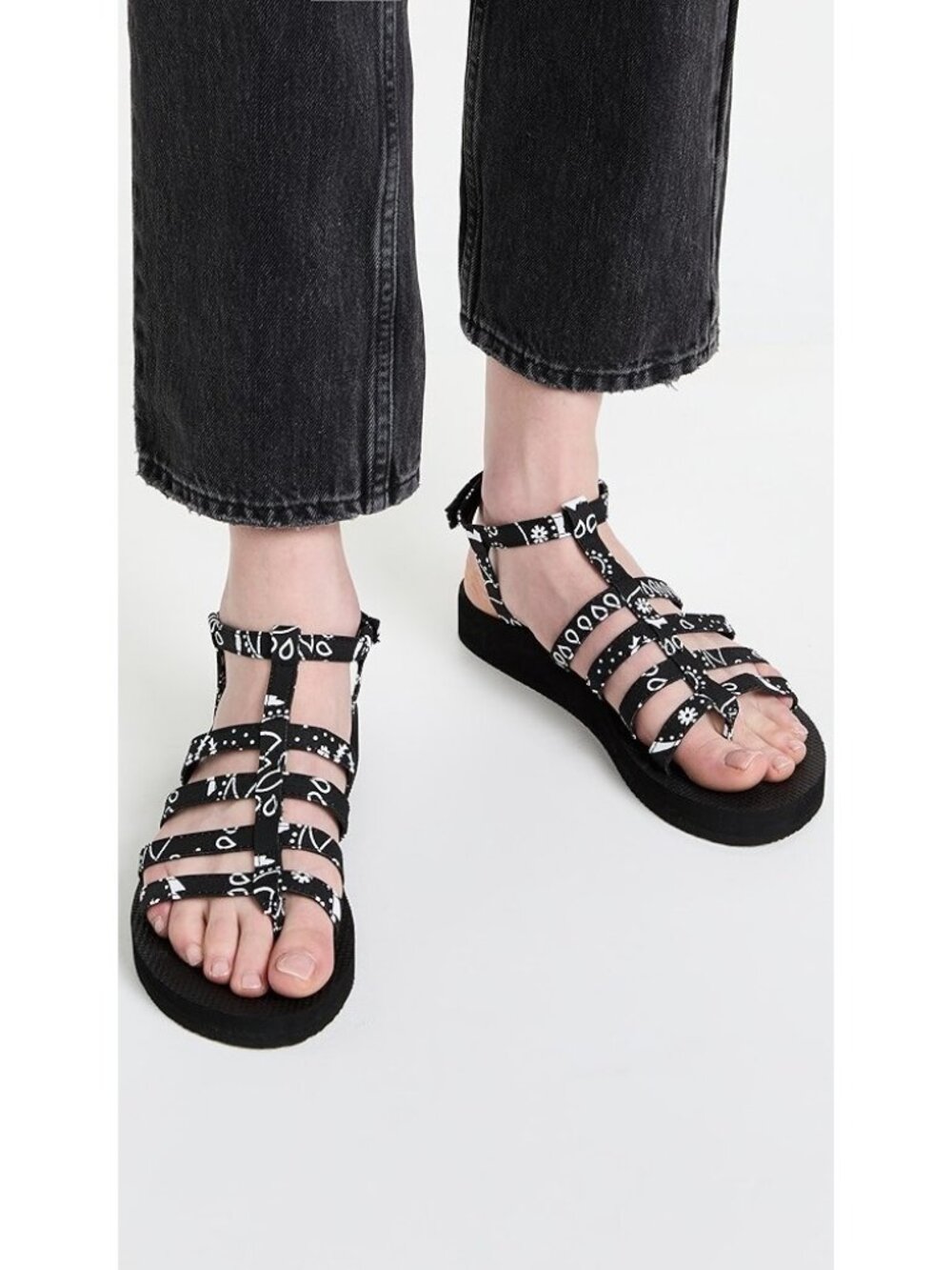 ARIZONA LOVE Trekky Flat Spartiate Strappy Sandals In Black Bandana Size 38 NWOB
